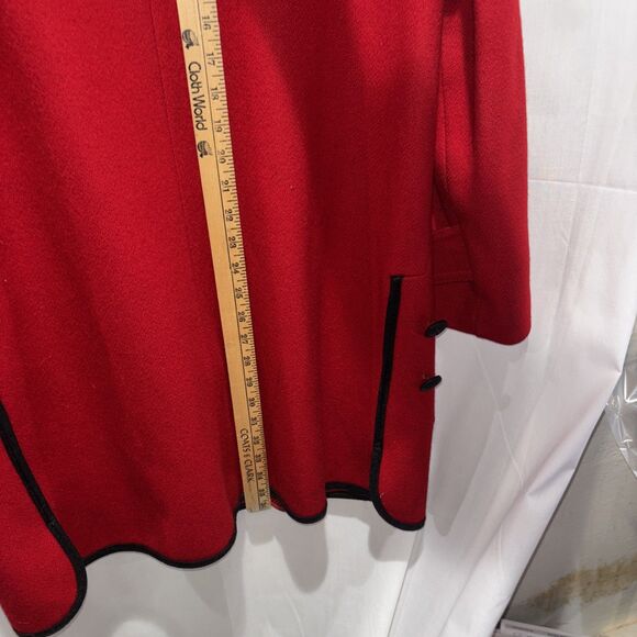 VTG Davis Of Boston Women’s L-XL Red Wool Trench Overcoat Flannel Lined Ski - Picture 7 of 16